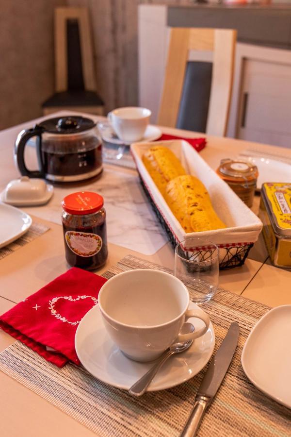 Flopre Bed & Breakfast Flocourt ภายนอก รูปภาพ